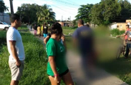 Travesti é encontrada morta em praça no Jorge Teixeira