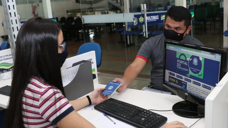 Está desempregado? Confira mais de 100 vagas para esta quarta