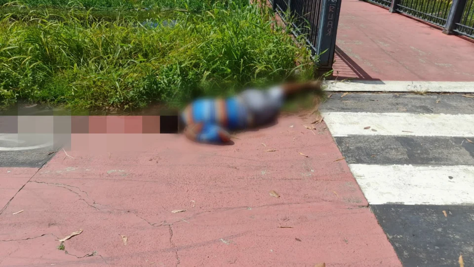 VEJA VÍDEO: ladrão discute com casal e é morto em praça no Centro de Manaus