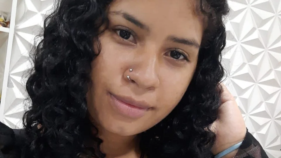 Família solicita ajuda para encontrar jovem desaparecida em Manaus