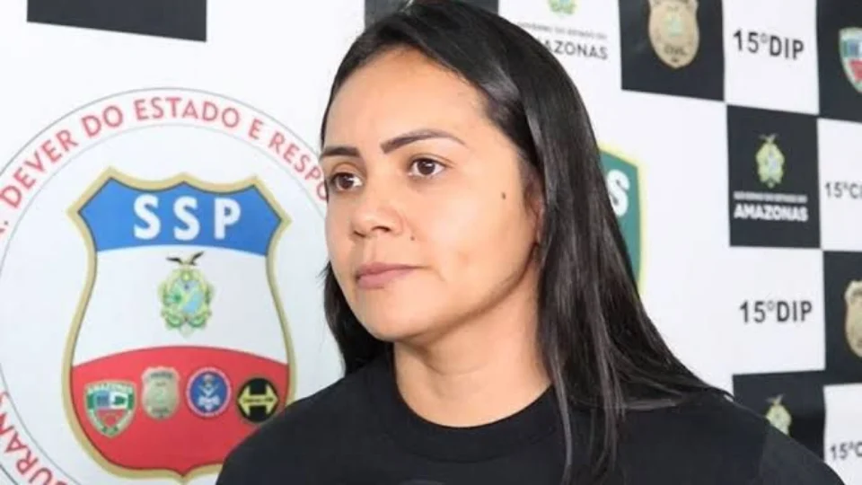 VEJA VÍDEO: delegada de Polícia do Amazonas agride equipe de reportagem do site Imediato