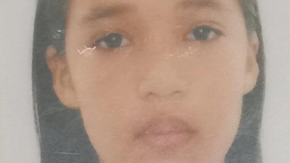 Mãe procura filha de 14 anos desaparecida há mais de um mês em Manaus