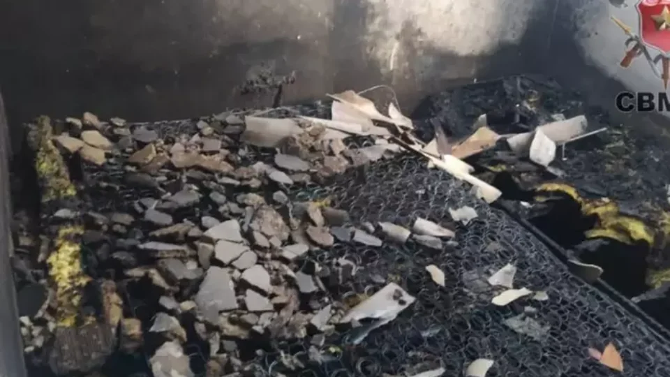 Menina de 7 anos salva dois irmãos e avô cadeirante de incêndio