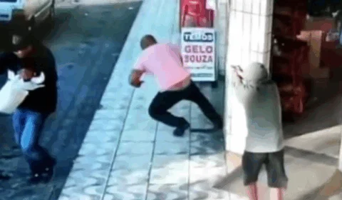 Homem mata segurança um dia após ser solto da prisão