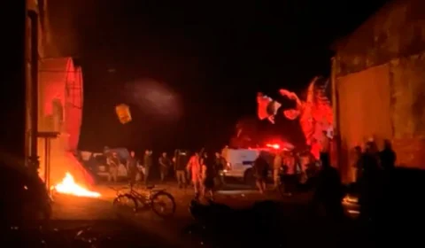 Funcionários do Garantido protestam contra falta de pagamento