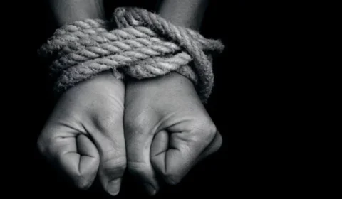 Urgente: mulher é sequestrada e encontrada amarrada dentro de carro em ramal na BR-174