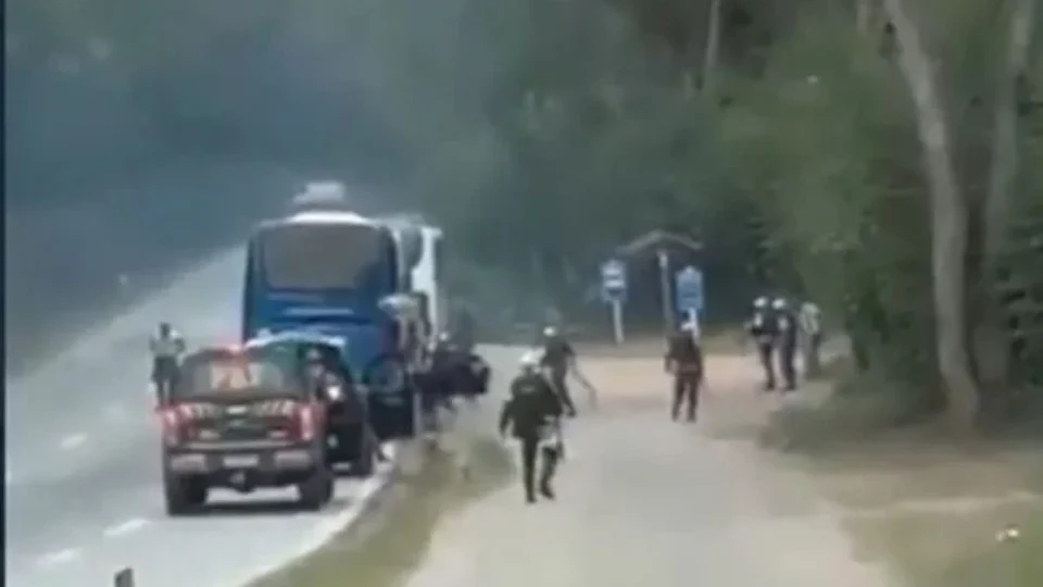 Torcidas organizadas do Atlético-MG brigam antes de jogo com Flamengo