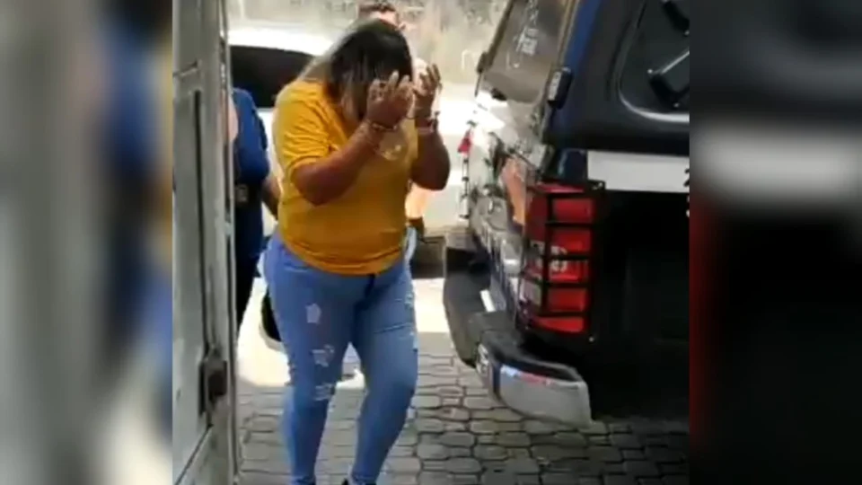 Gerente financeira é presa por furtar mais de 70 mil reais de empresa