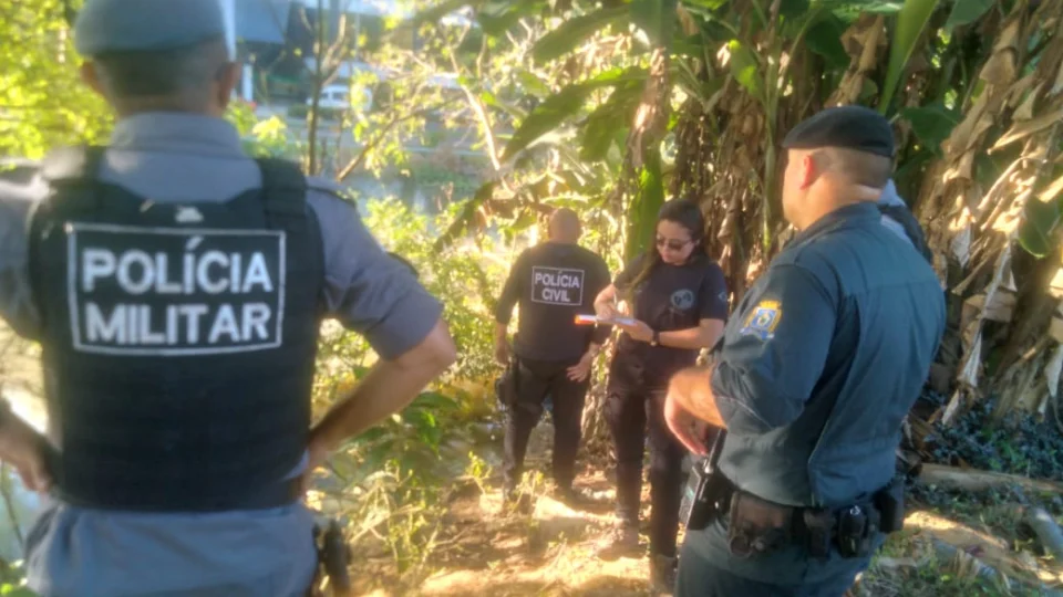 Coxa e mão são encontradas em igarapé de Manaus; Imagens fortes