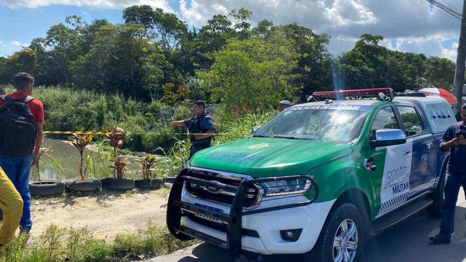 Corpo de jovem é encontrado em igarapé na Cidade Nova