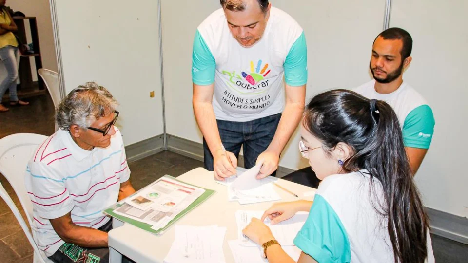 Dia de Cooperar oferece serviços gratuitos em Manaus