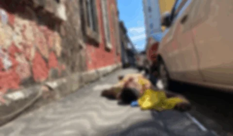 Indivíduo morto com vários golpes é encontrado no Centro