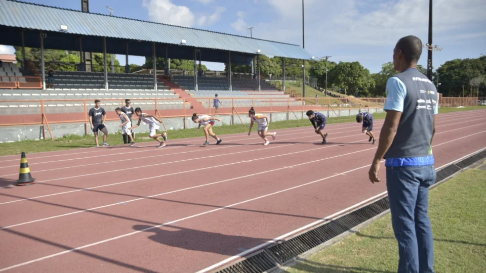 Escolinhas do esporte têm mil vagas abertas para crianças e adolescentes