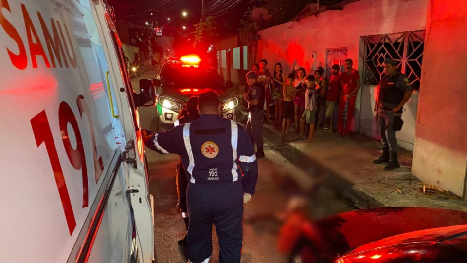 Assaltantes de ônibus são espancados e mortos a pauladas no Zumbi