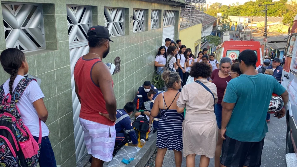 Duas estudantes são atropeladas no Monte Sinai
