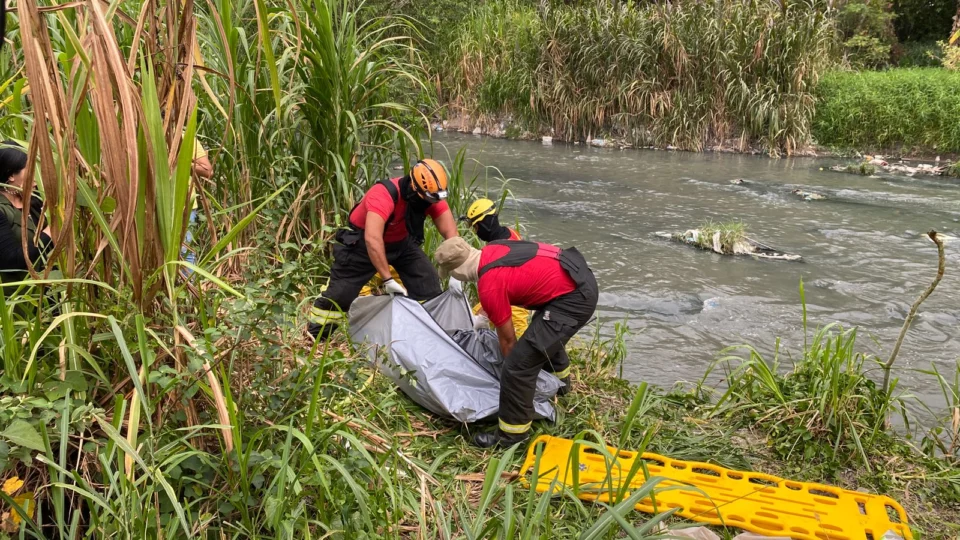 Comido por urubus, corpo de homem reaparece boiando em Manaus