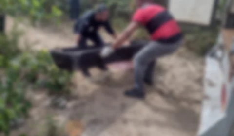 Homem é assassinado com cinco tiros atrás de shopping em Manaus