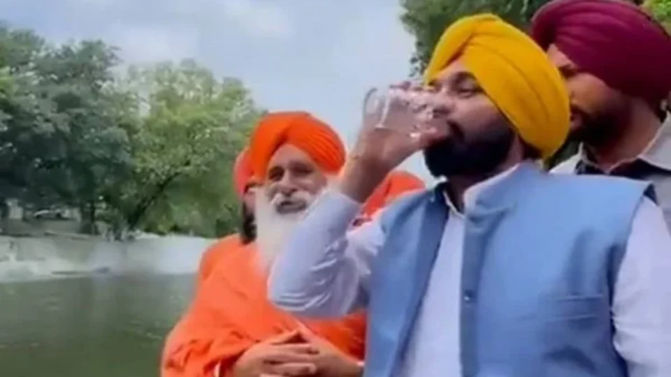 Ministro bebe ‘água sagrada’ de rio e é internado com infecção