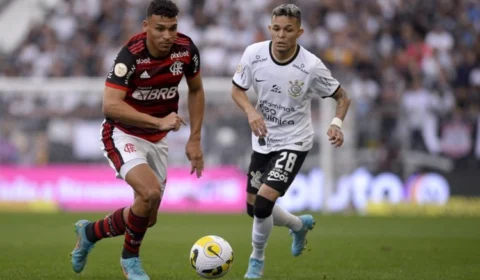 Com gol contra, Corinthians vence o Flamengo na prévia do encontro pela Libertadores