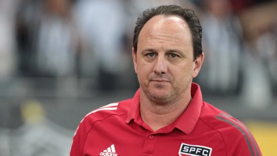 São Paulo anuncia renovação de contrato com Ceni