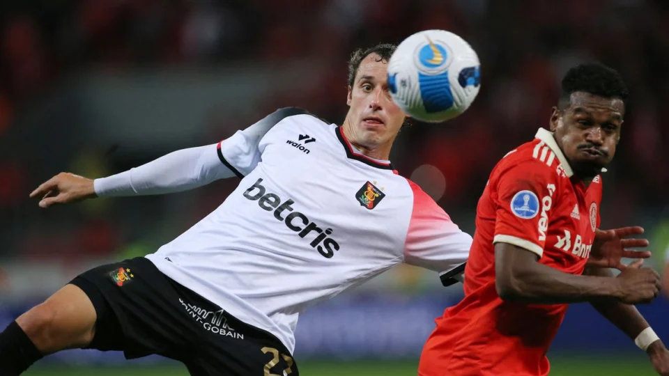 Inter perde nas penalidades máximas e se despede da Sul-Americana