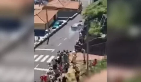 Menina de 8 anos morre atropelada em competição de rali