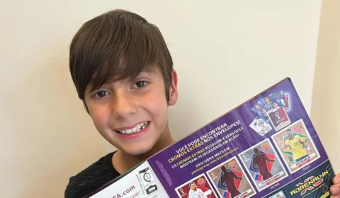 Garoto encontra figurinha rara de Neymar avaliada em R$ 9 mil