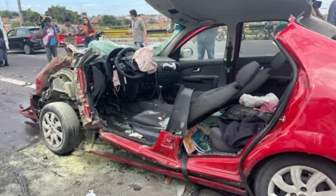 VEJA VÍDEO: acidente grave deixa vítimas presas às ferragens