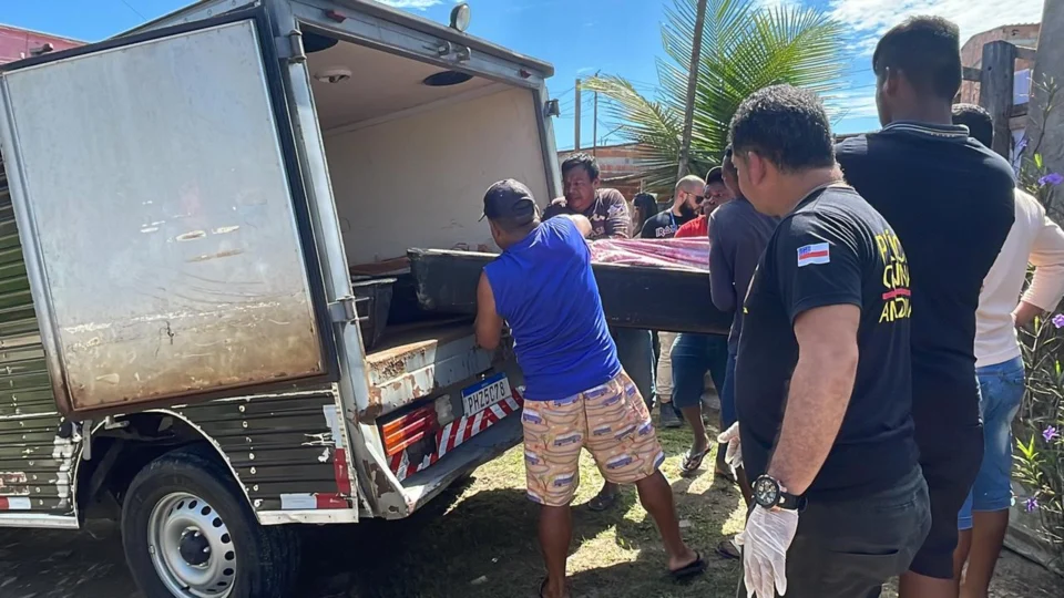 Mãe e filho são assassinados na comunidade Nobre