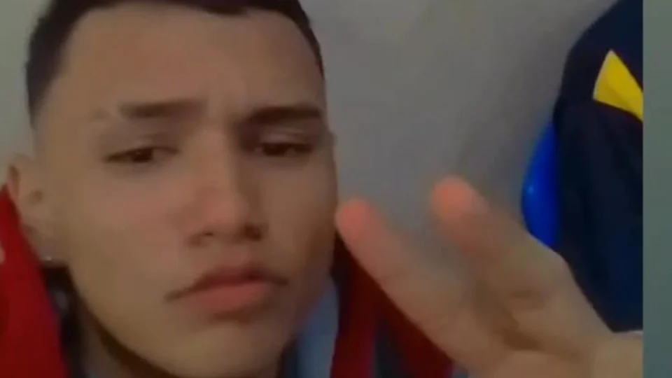 Adolescente de 16 anos desaparece após ir deixar namorada em casa