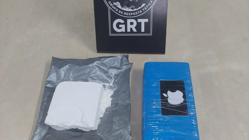 Homem suspeito de transportar drogas para o exterior é preso no bairro Tancredo Neves