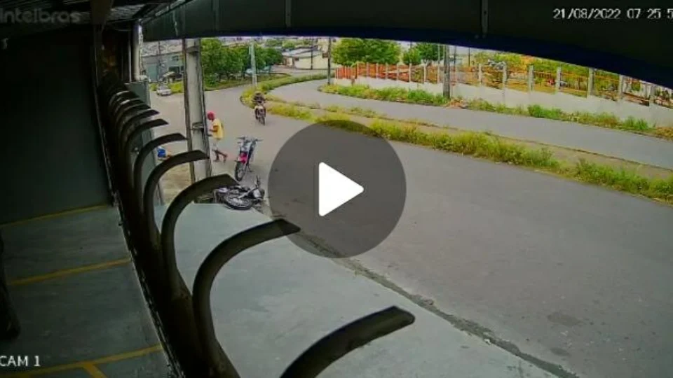 Jovem sofre grave acidente em ‘curva da morte’ e não resiste, em Manaus