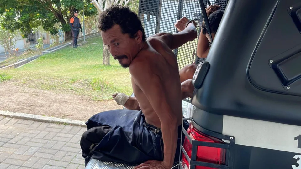 Após ser solto por agredir a mãe, filho volta a ameaçá-la