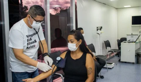 Serviços de saúde são ofertados em UBS Móvel na zona Norte