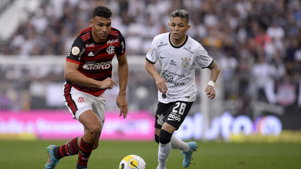 Corinthians x Flamengo abre quartas da Copa Libertadores nesta terça