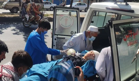 Atentado em centro de ensino deixa 24 estudantes mortos em Cabul