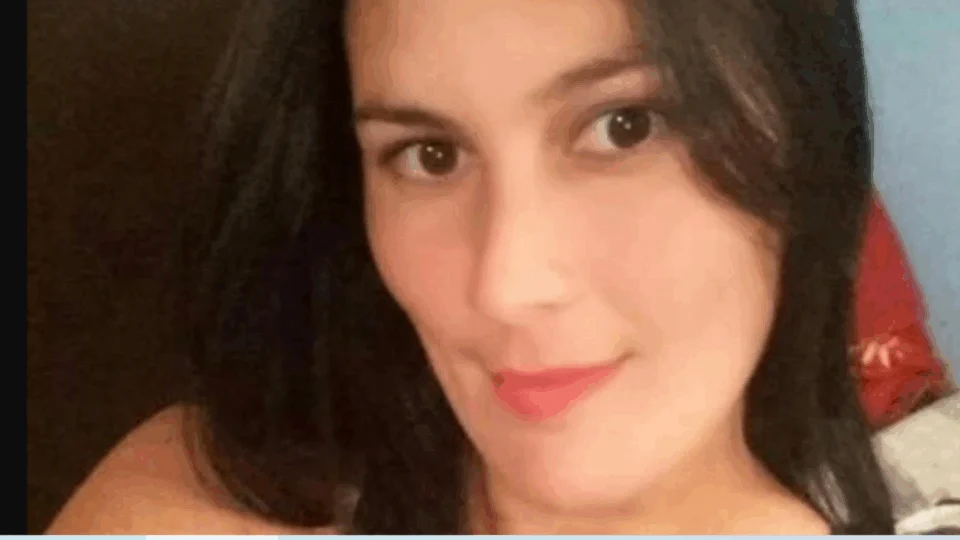 Ex-namorado mata mulher com golpes de estilete no pescoço