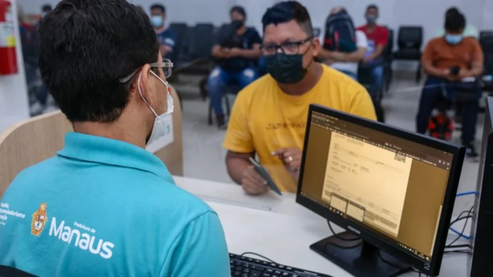 Confira as vagas de emprego disponíveis para esta sexta-feira