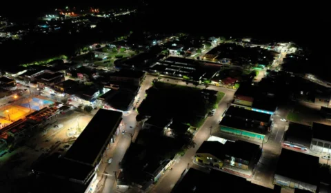 Com ruas mais iluminadas, passeios noturnos tornam-se mais frequentes em Presidente Figueiredo