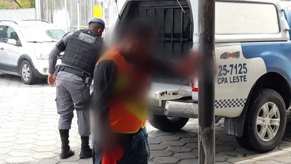 Mototaxista acusado de estupro de adolescente é espancado na zona Leste