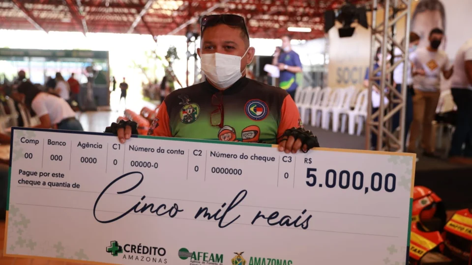 Afeam libera mais de meio milhão em crédito para mototaxistas no Amazonas