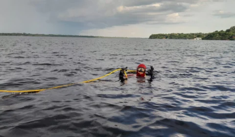 Agricultor desaparece em praia no Amazonas e bombeiros realizam buscas