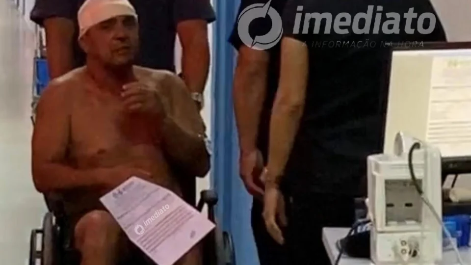 Professor de escolinha de futebol é espancado e preso após supostamente violentar crianças