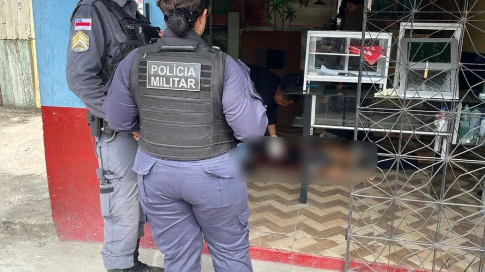 Jovem é morto a tiros no bairro Novo Aleixo