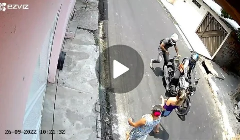 VÍDEO: câmera de segurança registra assalto no bairro São José