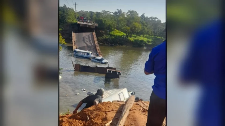 Governo do Amazonas instala Gabinete de Crise para atender desabamento na BR-319