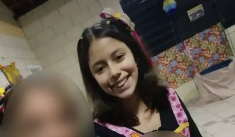 Jovem de 13 anos é assassinada a tiros por amiga