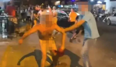 Homem nu invade bar armado com faca e ameaça clientes