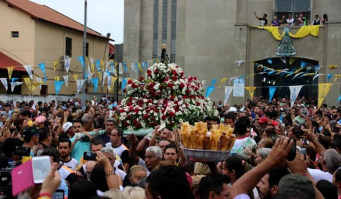 Festa de Nossa Senhora Aparecida 2022 retoma tradicional procissão, após dois anos da pandemia