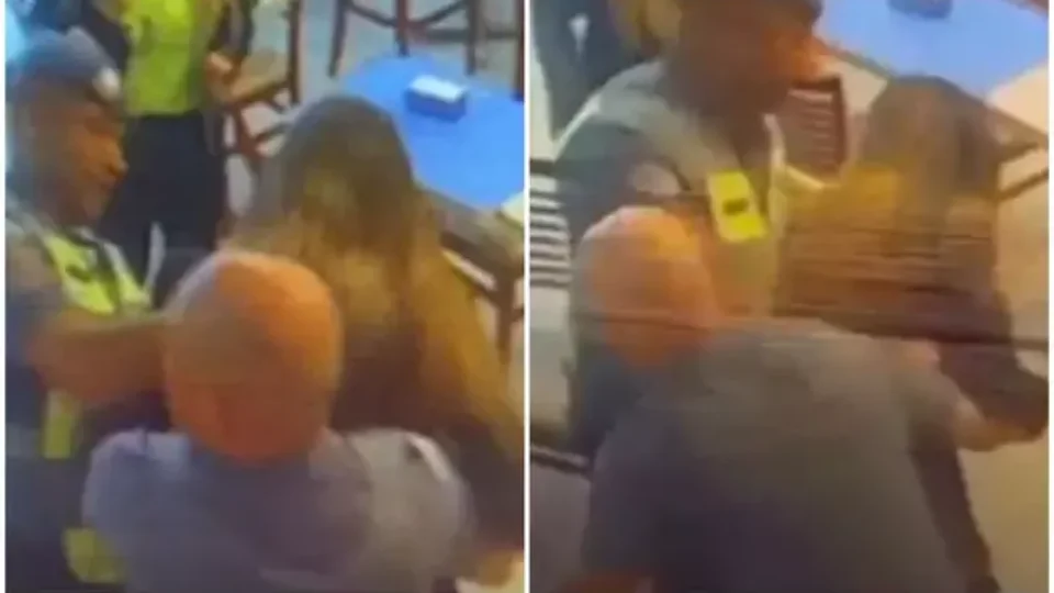 Vídeo: PMs salvam mulher que se engasgou em restaurante